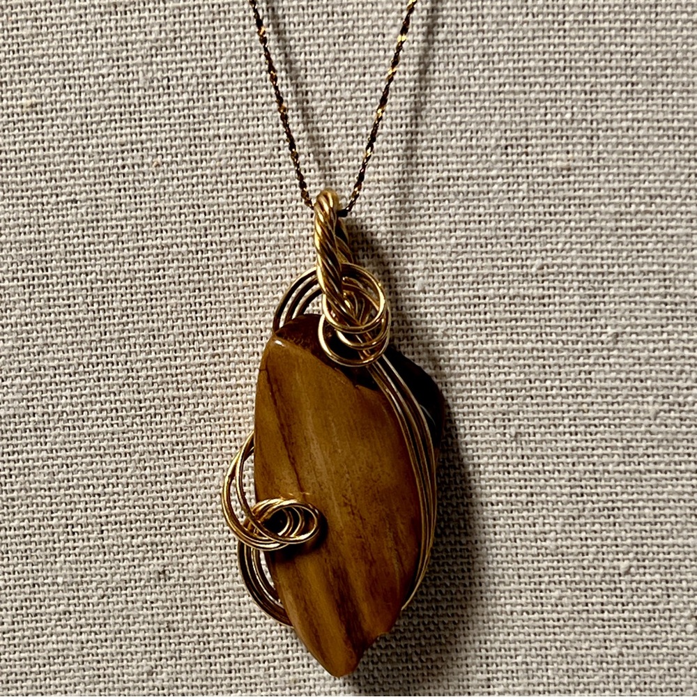 Vintage 70s Ivory Gold Wire Wrapped Pendant & Vermeil Chain